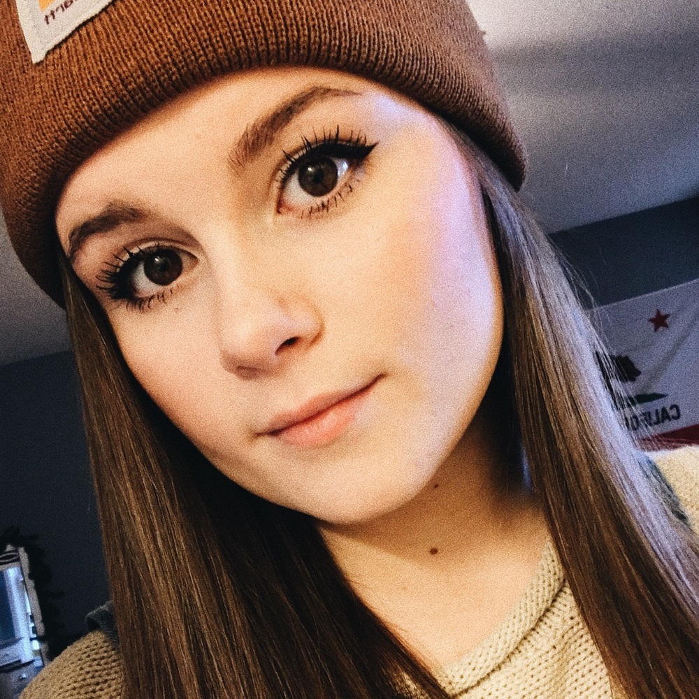 Meet your Posher, Kenzie